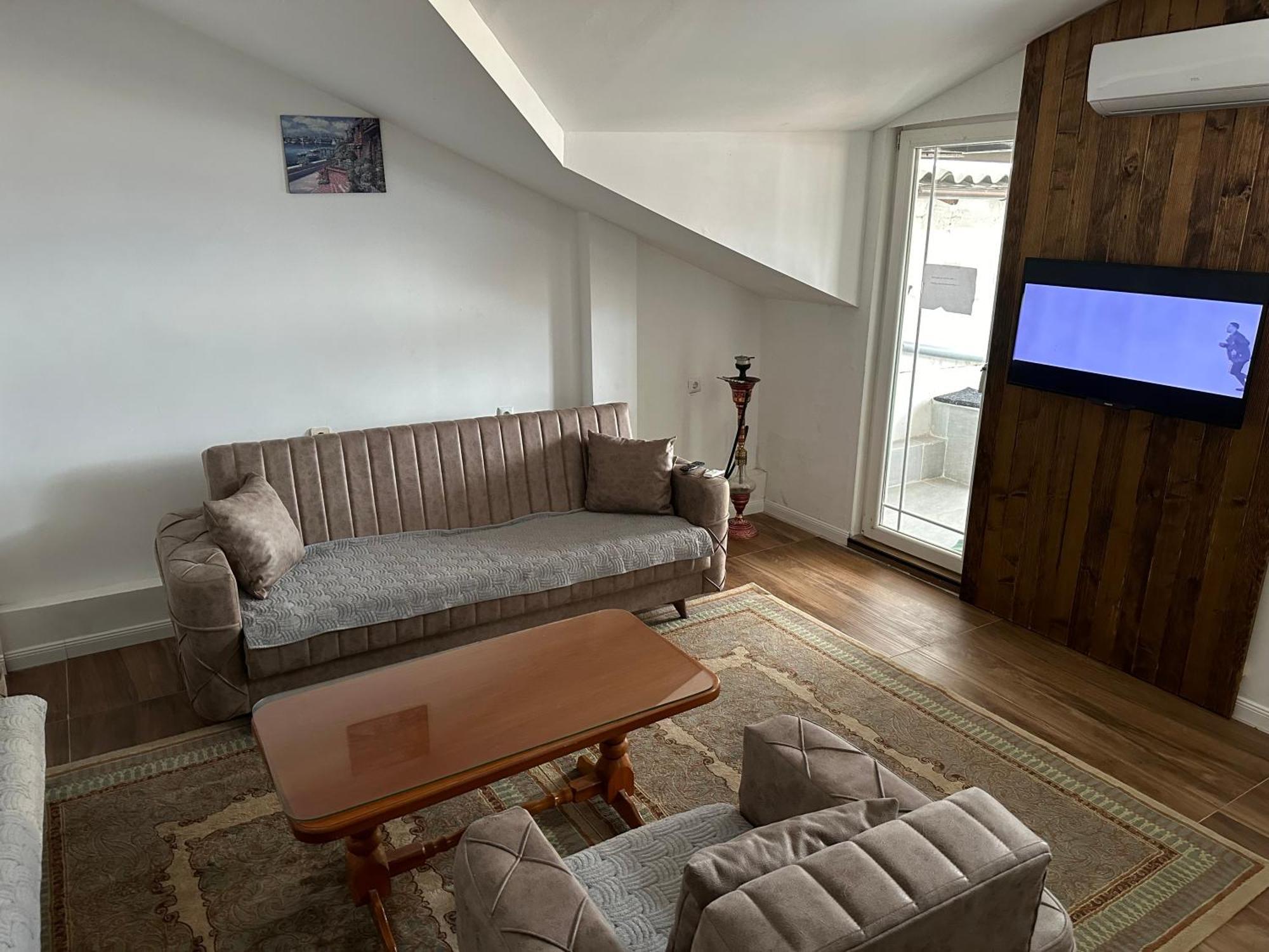 Sa Apartment Gjilan Esterno foto