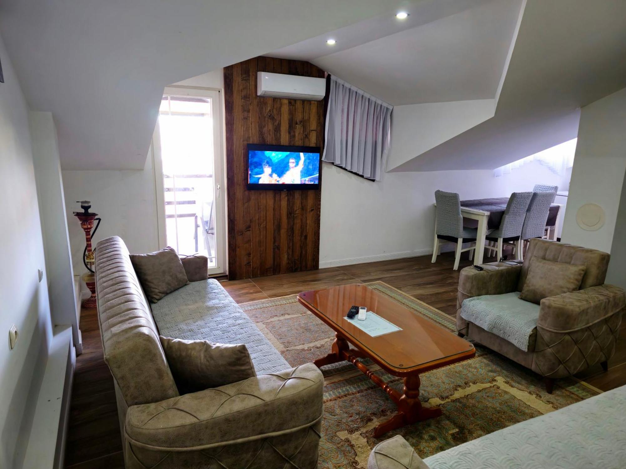 Sa Apartment Gjilan Esterno foto